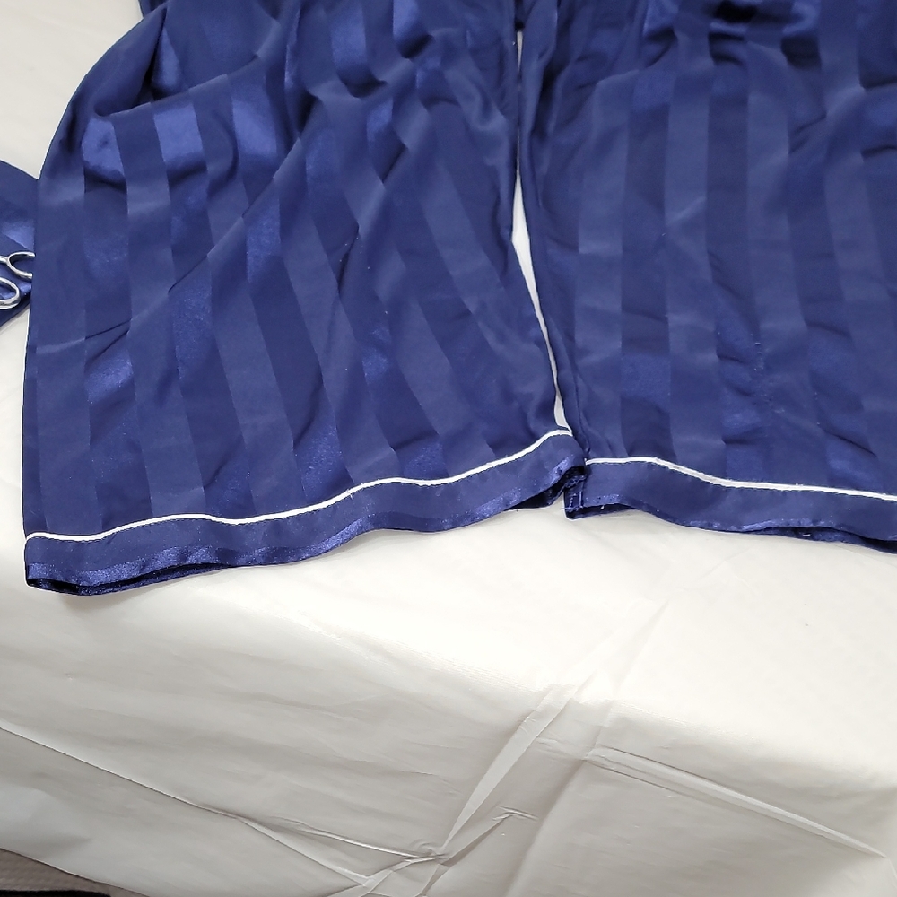 Elegant Blue Satin Pajama Set with Contrast Piping - Picture 9 of 11